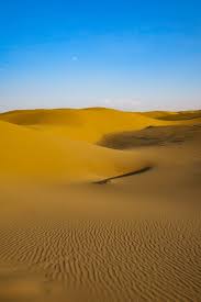 A Sand Lovers Guide To Iranians Golden Sand Dunes Let Me Show You The Best Places To See The Deserts Of The World Travel Photography Inspiration Desert Travel