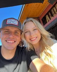 Maggie Weaver's Instagram, Twitter & Facebook