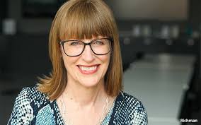 Amanda Richman's Instagram, Twitter & Facebook