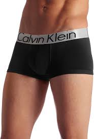 Synonymous with relaxed luxury and refined simplicity, calvin klein for him has been revered by metropolitan sophisticates since 1968. Calvin Klein Herren Steel Micro Low Rise Trunk Unterwasche Amazon De Bekleidung