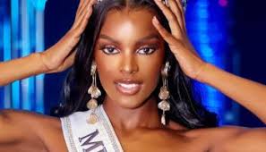 Meet Ufa Dania: Nigeria's First Plus-sized Miss Universe Nigeria Contestant  • Exquisite Magazine