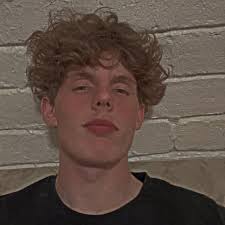 私は獅子座で大丈夫、もし議論するなら、私はあなたの意見を尊重します... でも、あなたは間違っている