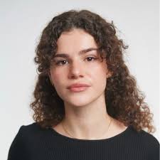 Cher réseau, Je suis ravie de vous annoncer que je débute une nouvelle  aventure professionnelle en tant que Cheffe de Projet Junior en alternance,  au sein de l'agence The Social Medium pour