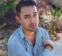 Arturo Salcedo's Instagram, Twitter & Facebook