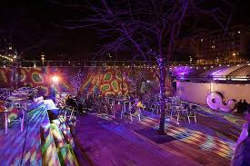 Aquarium Club Budapest Budapest Night Life Places To Go