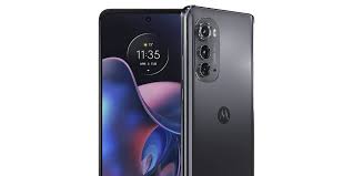 Motorola Edge 2022 sees first discount ...