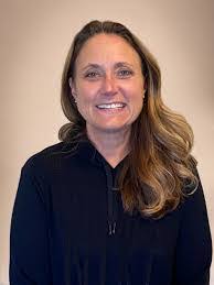 Claire Bemis's Instagram, Twitter & Facebook