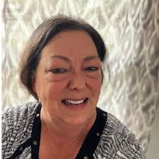 Janice Murdock's Instagram, Twitter & Facebook