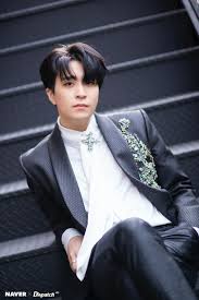 He is the main vocalist of the korean boy group got7. I Pinimg Com Originals C3 B7 61 C3b761cae9d0043