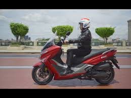 Malaysian version of kymco x town, kymco xtown in other countries is available in 125cc and 300cc. Modenas Elegan 250 Versi Abs Dilancarkan Youtube