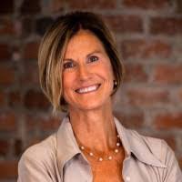 Adele Farina's Instagram, Twitter & Facebook