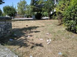 Λαρισα φρουριο φιλελληνων, 140 τ.μ., ισόγειο, προσόψεως, διαμπερές, κατασκευή '85, σε οικόπεδο. Froyrio Larisas To Prwi To Ka8arizoyn To Brady Brwmizei Best Of Larissa