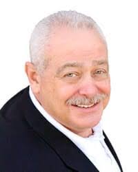 Dan Mullarkey's Instagram, Twitter & Facebook