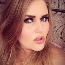 Laura Light Makeup Artist