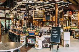 The company owns, among others, penguins, polar bears, elephants, california sea lions, hippos, giraffes. Gastro Feiern Zoologischer Garten Magdeburg