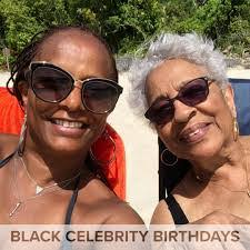 Stephanie Goldie's Instagram, Twitter & Facebook