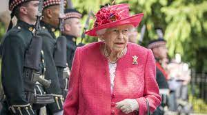 Ever wonder what the royals listen to in their free time? Queen Elizabeth Ii In Sorge Mitarbeiter In Balmoral Ist An Corona Erkrankt Stern De