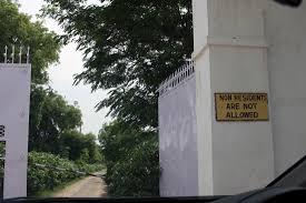 Pataudi Palace A Short Visit A Photo Essay Nandan Jha Pataudi palace residence of the late nawab of pataudi(mansoor ali khan)and sharnila tagore(begam aisha sultana khan).