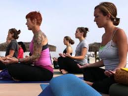 Because yoga evolved in tropical climates in india, we always said that all yogic practices must happen before 8:30 in the morning or after 4:00 or 4:30 in the evening. What S The Best Time To Do Yoga Morning Evening Or Night And Why