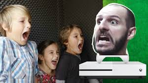 The xbox one is a line of home video game consoles developed by microsoft. Xbox Es La Consola Mas Peligrosa Para Los Ninos Sasel Ninos Microsoft Xbox One Youtube
