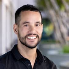 Maggie Crow (@maggiecrow_)