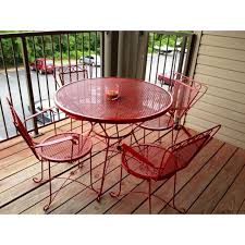 Spray Painted My Patio Furniture Wanted To Do A Coral But Red Had To Do Red Patio Furniture Wrought Iron Patio Furniture Iron Patio Furniture