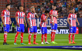 Get the latest atlético san luis news, scores, stats, standings, rumors, and more from espn. Carlos Alazraki Compro Al Atletico De San Luis Cuervos A La Liga Mx