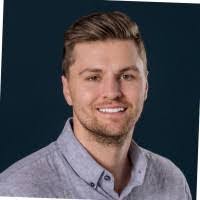 Steven Bowyer's Instagram, Twitter & Facebook