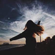 The plan is to have groups of 3, 6, and 9 pictures at a time, forming a sort of. Not Cheesy Not Cliche Not Mainstream Tumblr Photography Photography Poses Tumblr Pics