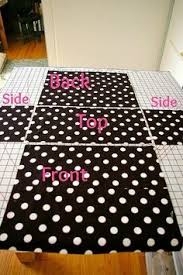 Keep your stand mixer clean and looking beautiful with this free sewing pattern and tutorial for a stand mixer cover. 52 Kitchen Aid Mixer Cover Pattern Ideas Mixer Cover Kitchen Aid Mixer Cover Pattern Kitchen Aid