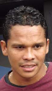 Ка́рлос арту́ро ба́кка аума́да — колумбийский футболист, нападающий испанского клуба «вильярреал». Carlos Bacca Wikipedia