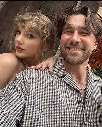 aubrey gavello wedding On Threads