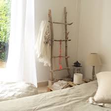 Par exemple, dans une vitrine! Inspiration Deco En Bois Flotte Mikit Echelle Bois Deco Echelle Deco Echelle Bois