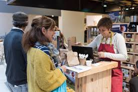 Legumes Charcuterie Epicerie Bio Du Nouveau Au Marche Couvert D Aurillac Aurillac 15000