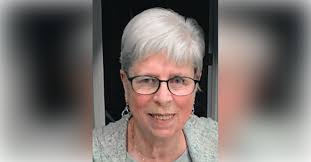 Linda Suggs's Instagram, Twitter & Facebook