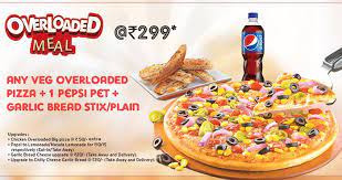 Overloaded Meal At Pizza Hut Pizza Pepsi Bread For Rs 299 Pizza Hut Plain Pizza Big Pizza
