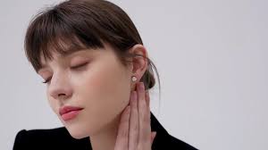 Amazon.com: Moissanite Earrings Lab Created Diamond 925 Sterling Silver  Stud for Men Women Anbamahong Jewelry Gifts (1 CTW (Yellow Gold)):  Clothing, Shoes & Jewelry