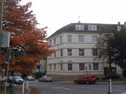 Hier finden sie häuser, apartments und zimmer dieser art. 4 Zimmer Wohnung Zu Vermieten Furstinstr 14 14 45276 Essen Steele Essen Mapio Net