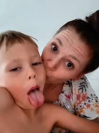 Und manchmal ist eine perfekte Familie, nur eine Mama und ihr Kind 😊🙏❤️  #nomorewordsneeded #happylife #bigboy #momandson #dreamteam  #thankfulforthislife #blessed