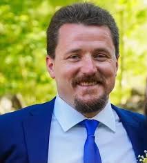 Middleton candidate Bernhard why he's running for Board of Selectmen