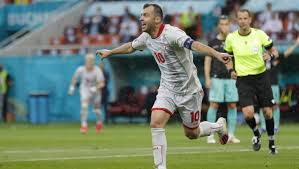 Goran pandev struck at the end of the first half, to score the only goal of the game as genoa beat genoa's veteran striker goran pandev scored a remarkable goal from near the halfway line | serie a. Fnjqmt5kj4skpm