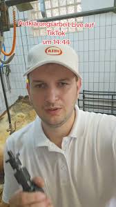 Aufklärungsarbeit Live um 14:44auf Tiktok bleibt freundlich zueinander. ,  #metzger #Arbeit #work #Handwerk #beef
