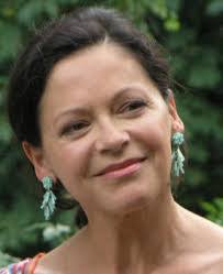 Angela Roy's Instagram, Twitter & Facebook