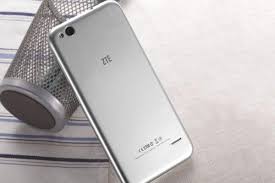 ZTE Blade S6: Looks a bit like an ...