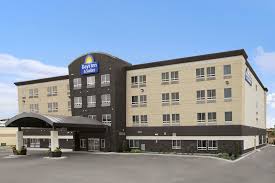 Airport shuttle services are not available at days inn & conference centre by wyndham montreal airport. Days Inn Suites By Wyndham Winnipeg Airport Manitoba In Winnipeg Hotel Rates Reviews On Orbitz
