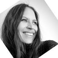 Jessica Doering's Instagram, Twitter & Facebook