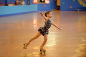 Artistic Roller Skating Photos Figures Photo 29 Roller Skating Roller Girl Figure Skating
