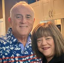 What is the best app to stream live football. Not worried about price.