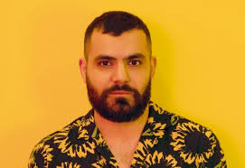 Finiq Music & Downloads