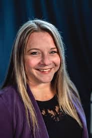 Trina Goss's Instagram, Twitter & Facebook